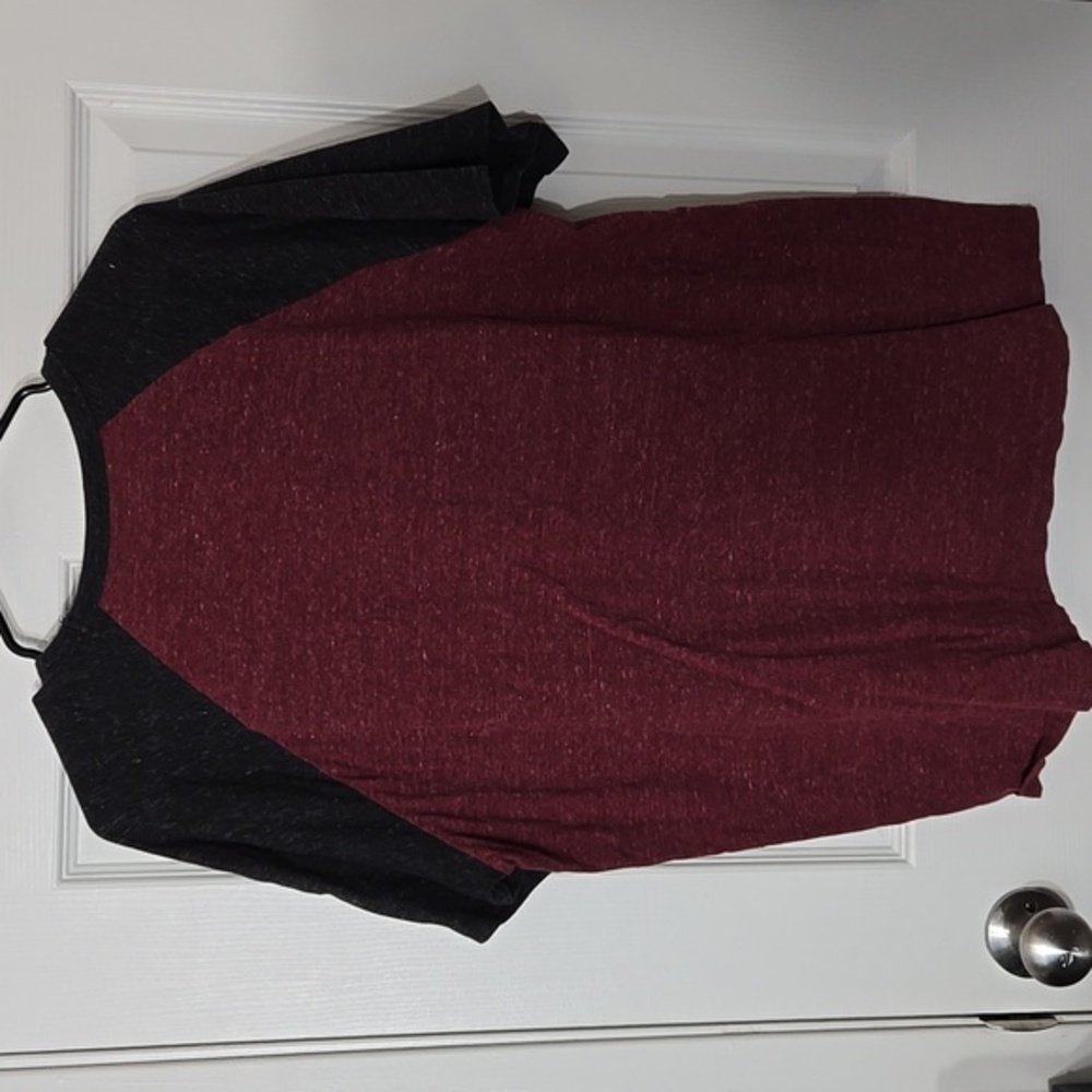 American Eagle Super Soft T-shirt - Picture 3 of 3